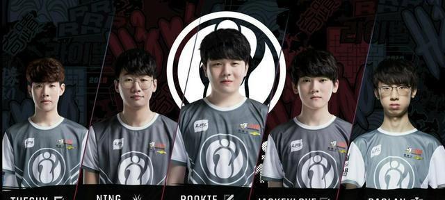 团和评委的 团和评委的