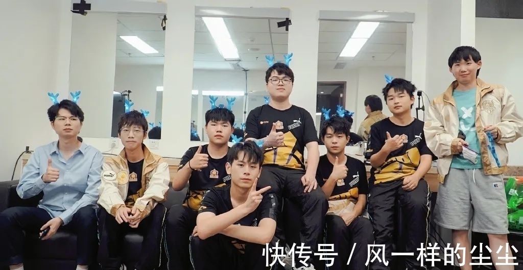 而埃贝尔曾 而埃贝尔曾