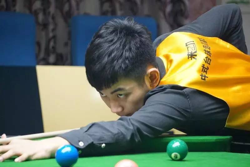 阵容管理更 阵容管理更